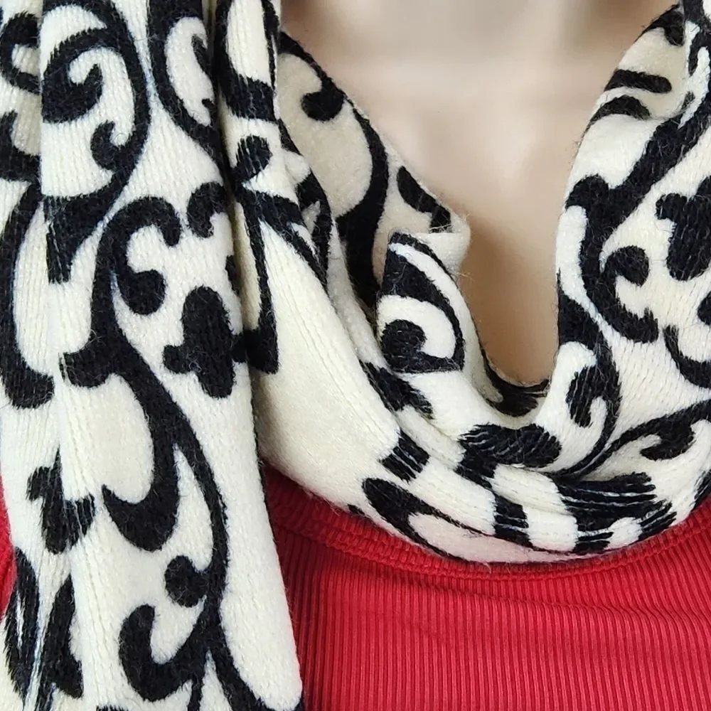 💜Vintage Ivory & Black Scroll Print Pashmina Scarf